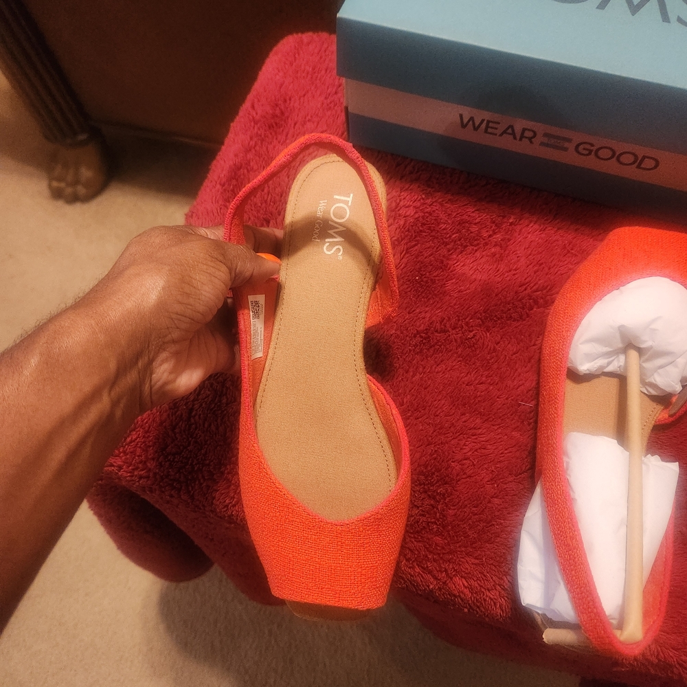 Toms Women's Vibrant Orange Espadrilles - Picture 4 of 4